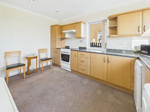 Kitchen- click for photo gallery